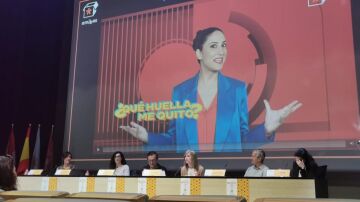 Susana Gato en la mesa redonda 'Presentación de iniciativas institucionales de educación mediática y competencia digital' 