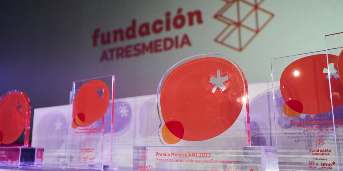 Trofeos Premios Mentes AMI