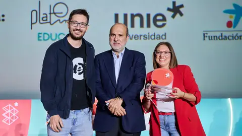 Proyecto MIA. Premios Mentes AMI 2024 Proyecto MIA. Premios Mentes AMI 2024