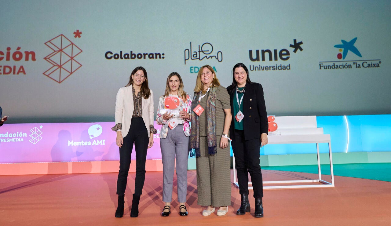 La radio escolar de San Juan de Ribera. Premios Mentes AMI 2024