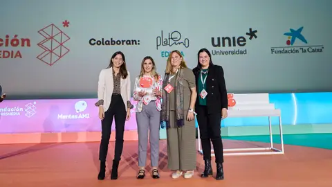 La radio escolar de San Juan de Ribera. Premios Mentes AMI 2024 La radio escolar de San Juan de Ribera. Premios Mentes AMI 2024
