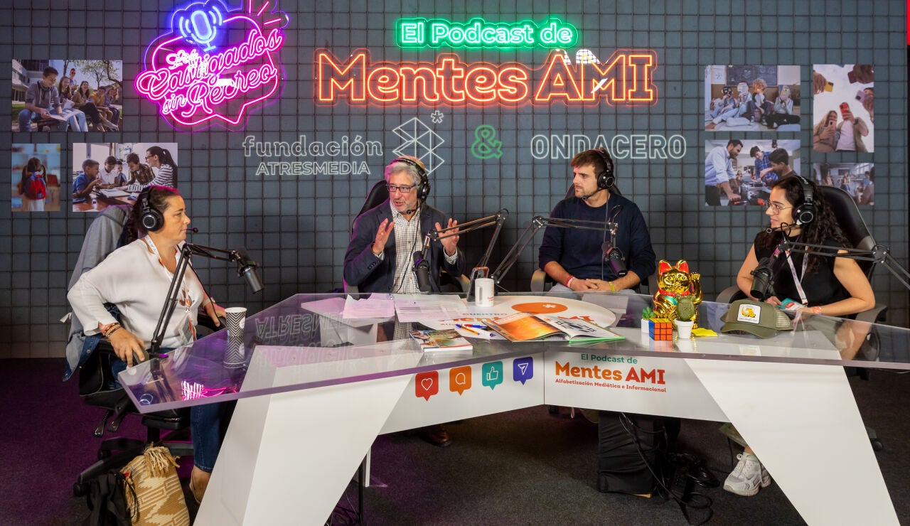 Podcast 'Los castigados sin recreo' en el Encuentro Mentes AMI 2025